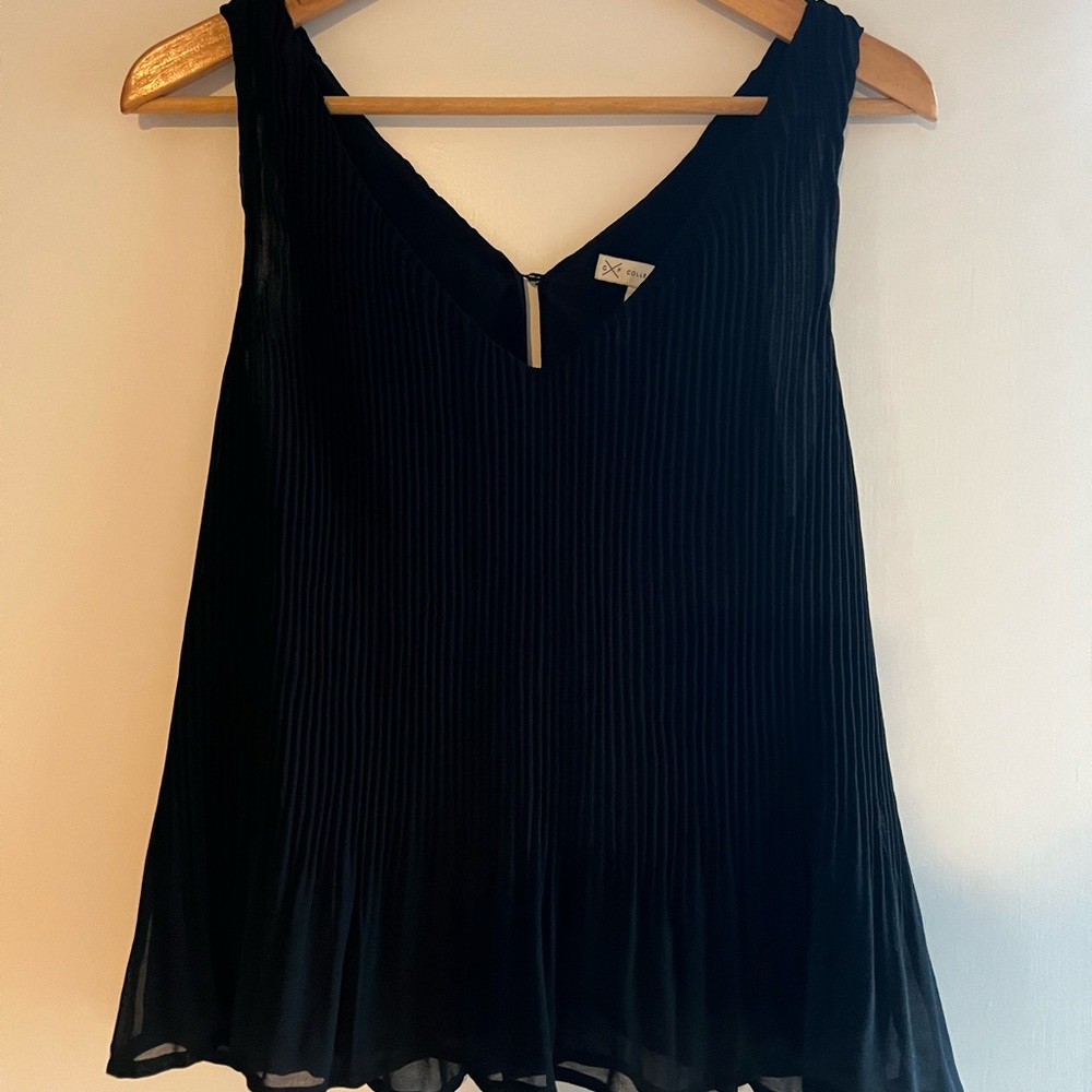 G X F Collection | sheer ribbed flowy blouse